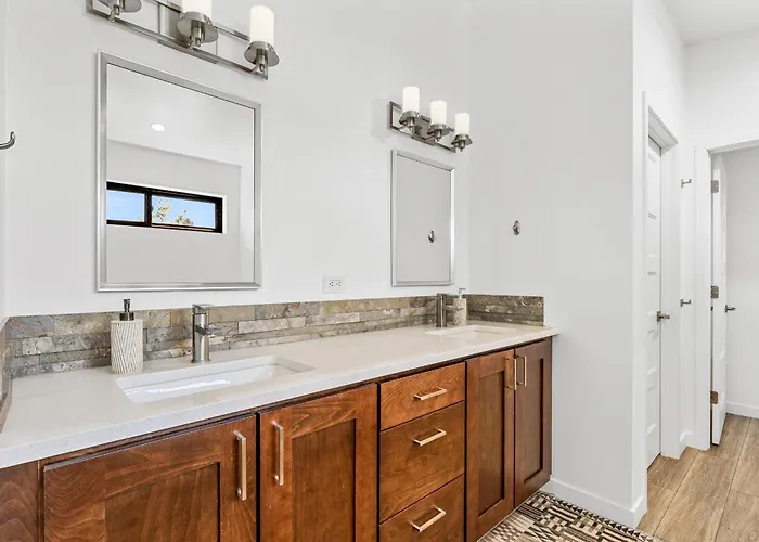 Modern Luxury In West With Hot Tub Sedona